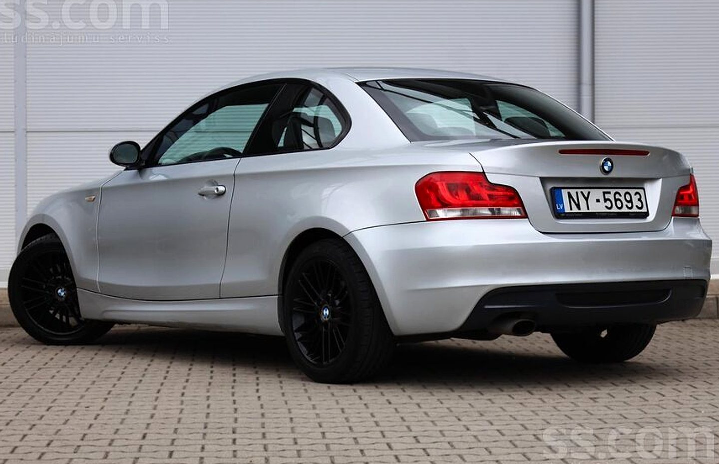 BMW 120 — foto 6
