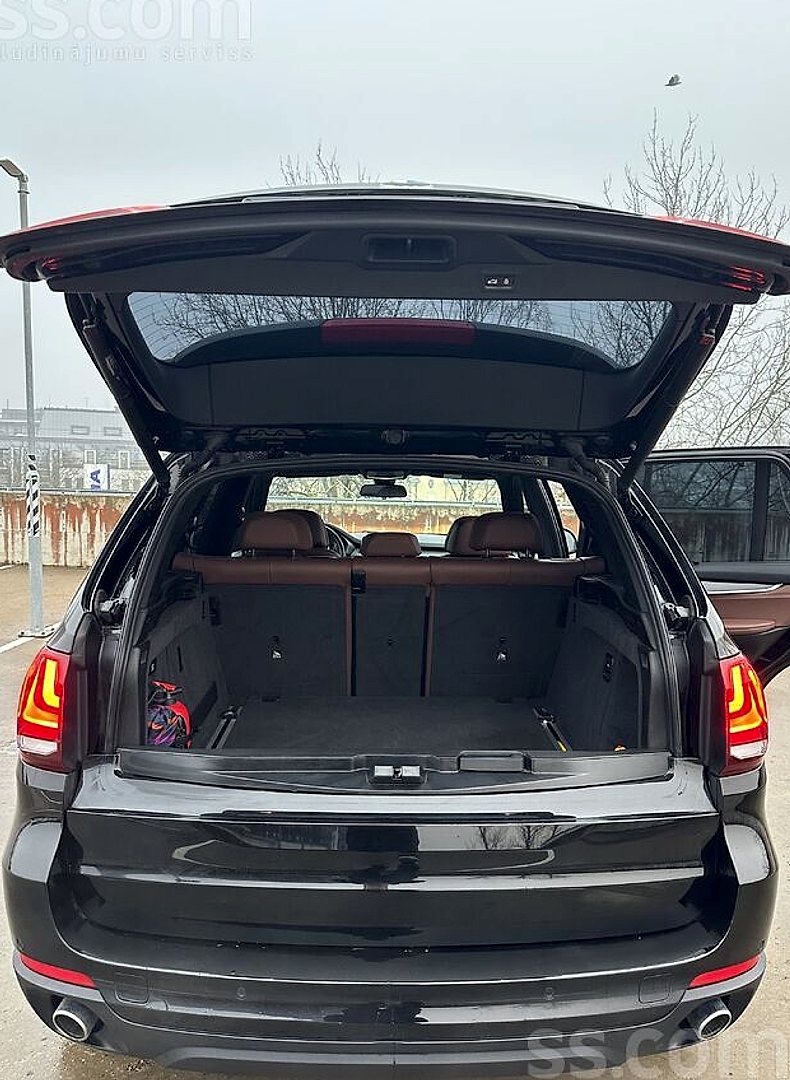 BMW X5 — foto 5