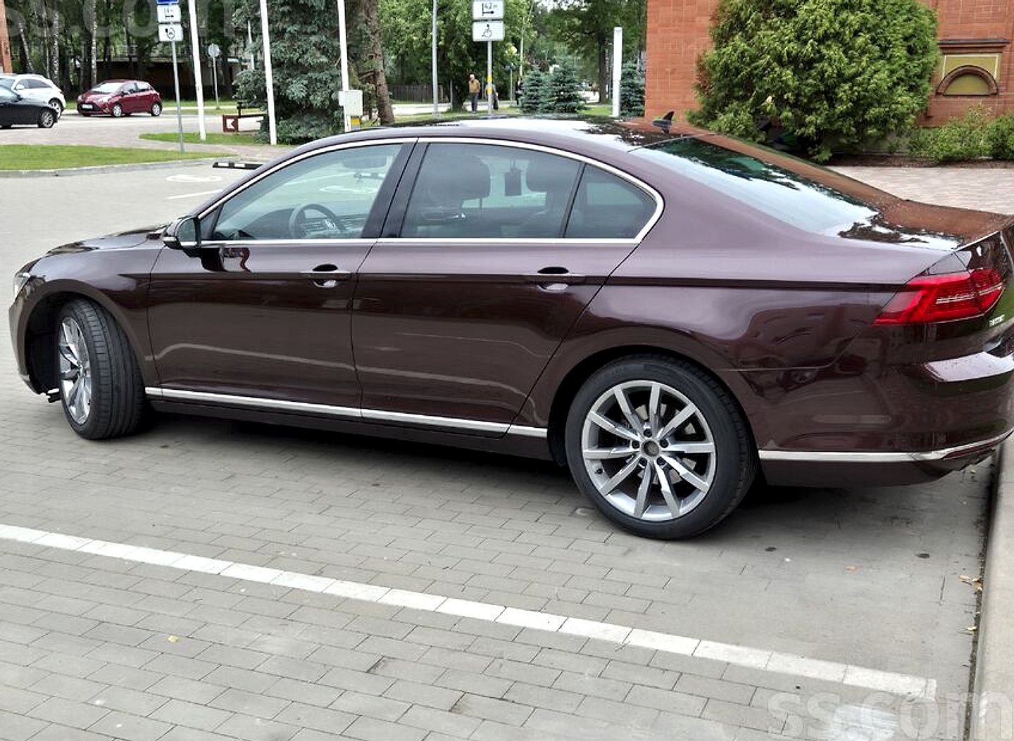 Volkswagen Passat (B8) — foto 3