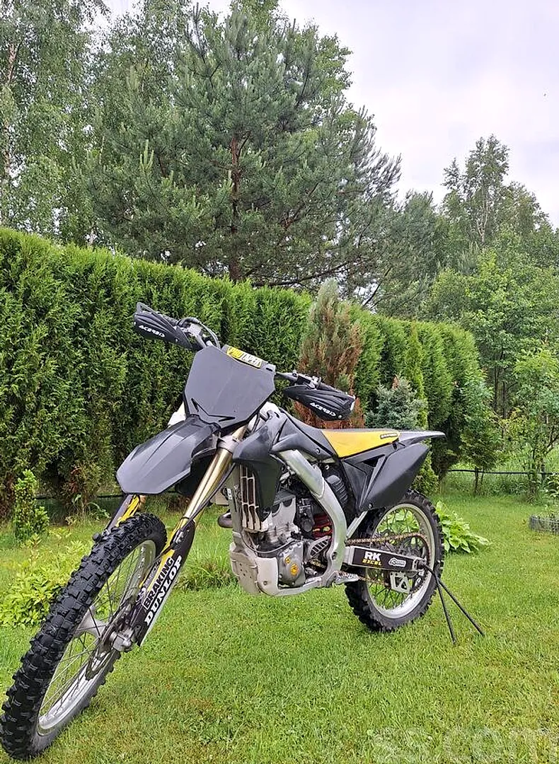 Suzuki Rmz 250