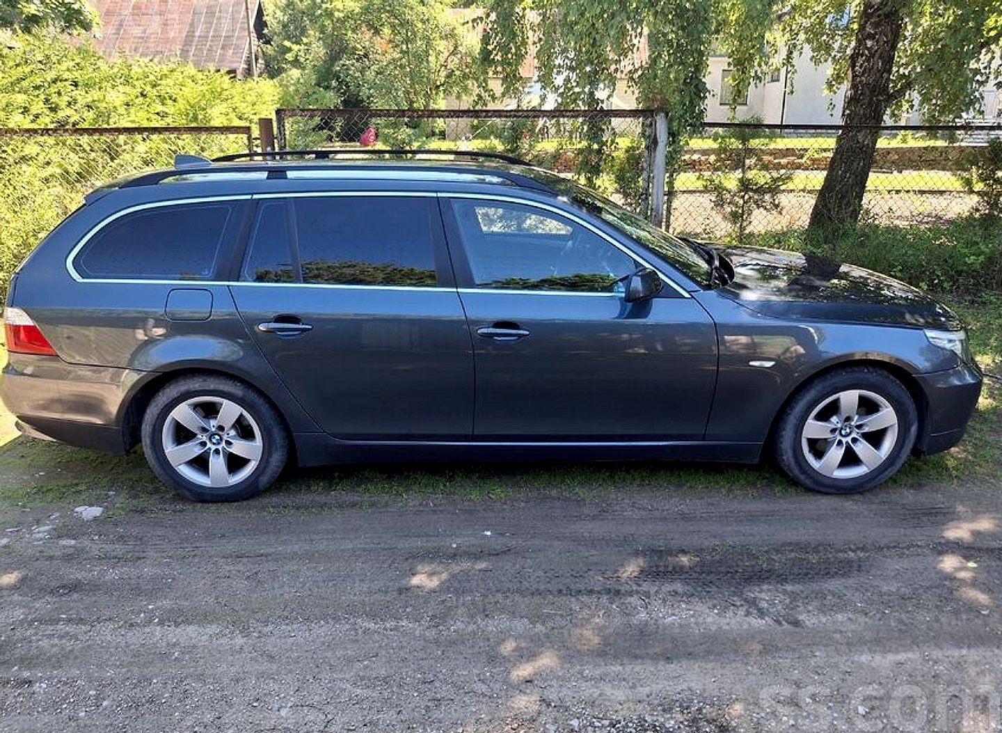 BMW 520 — foto 3