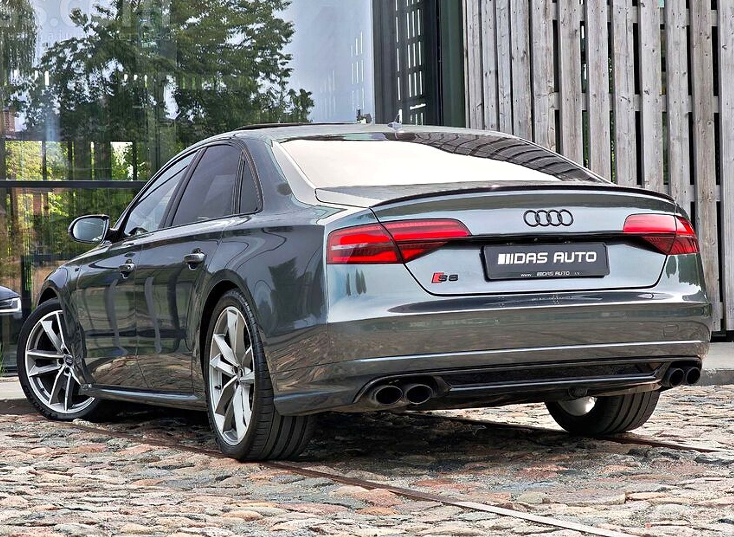 Audi S8 — foto 4
