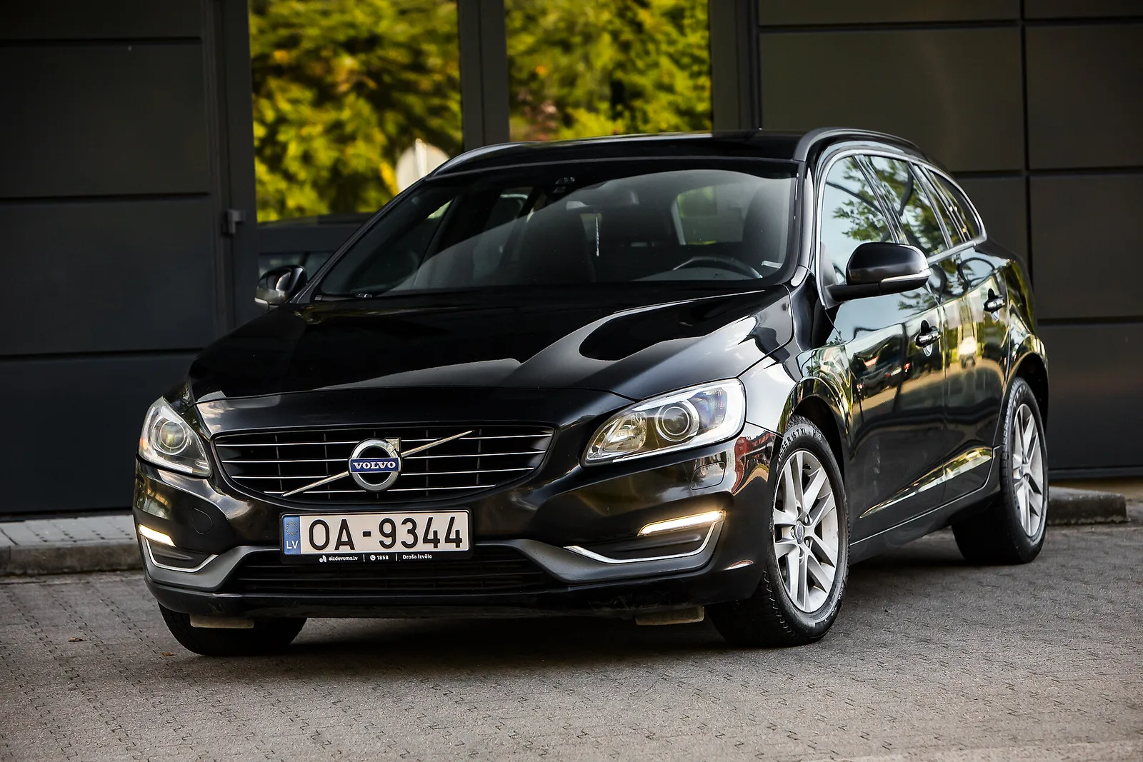Volvo V60, 2014. gads