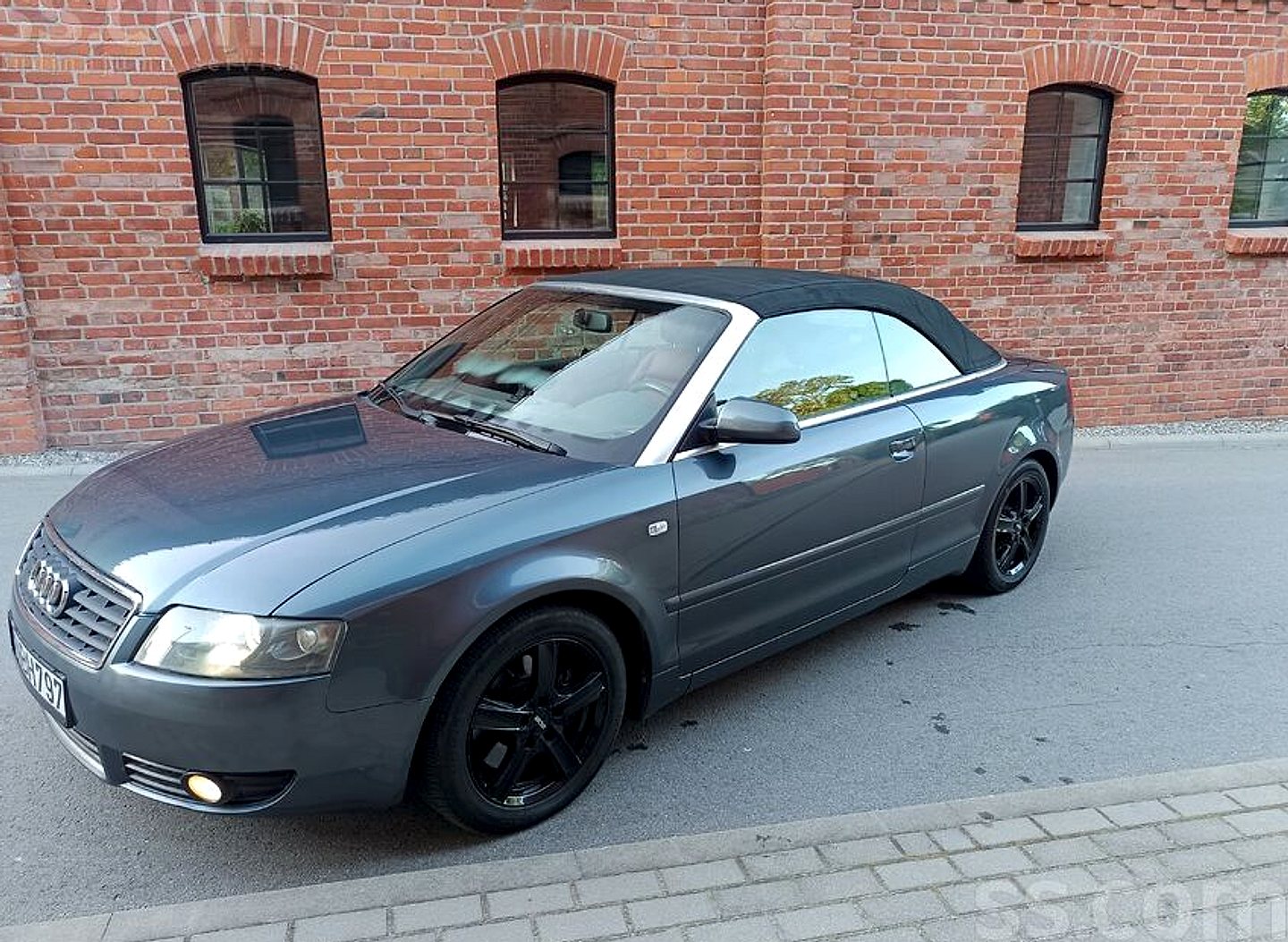 Audi Cabriolet, 2002. gads
