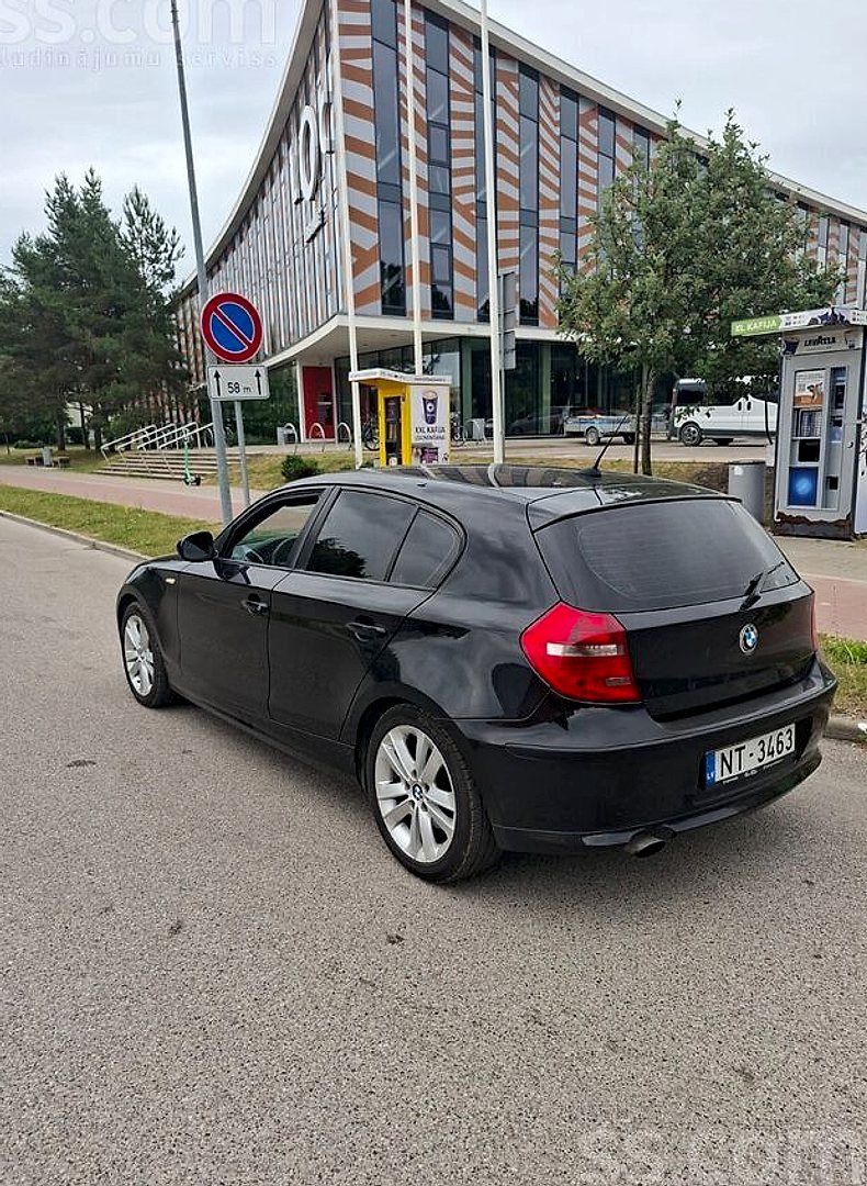 BMW 118 — foto 2
