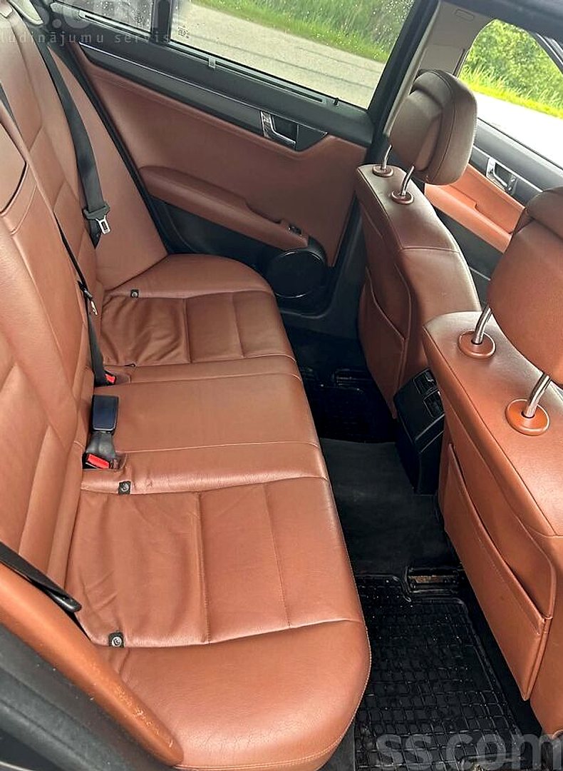 Mercedes-Benz C200 — foto 4