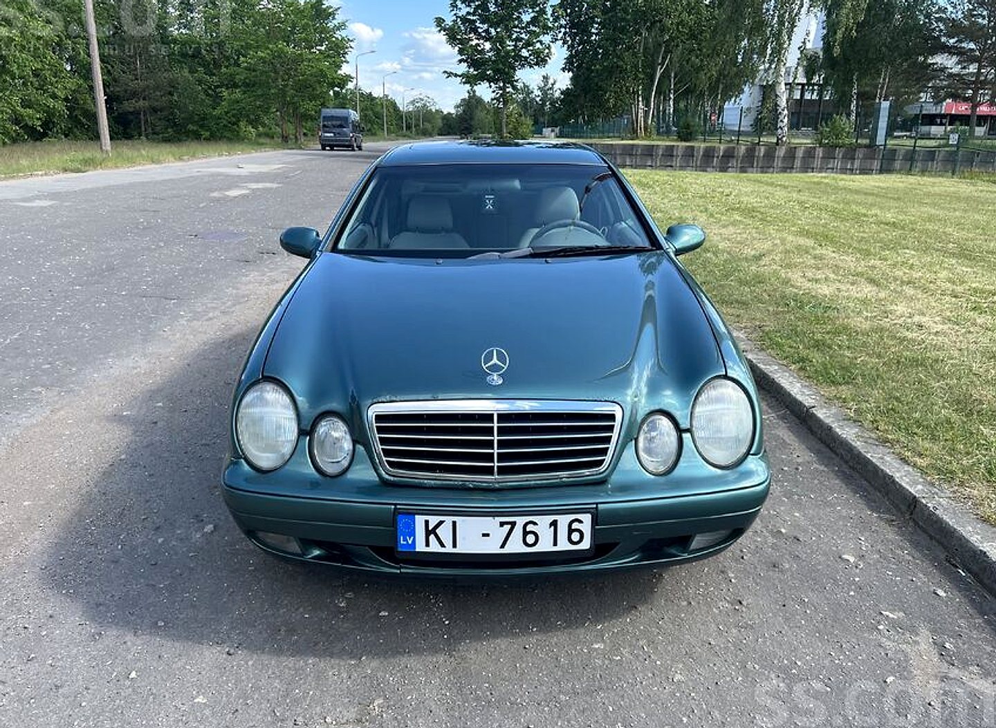 Mercedes-Benz CLK200 — foto 2