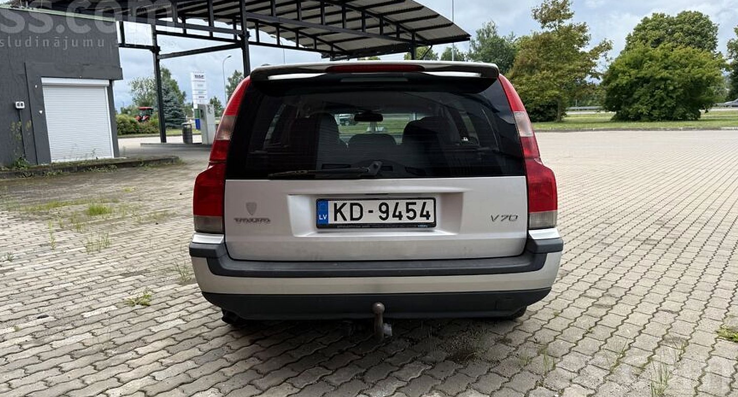 Volvo V70 — foto 5
