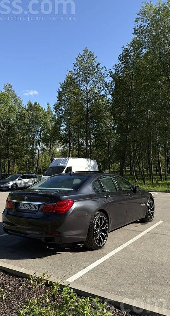 BMW 730 — foto 5