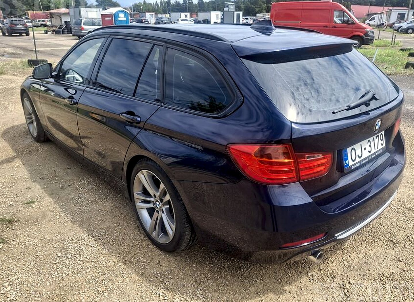 BMW 320 — foto 6