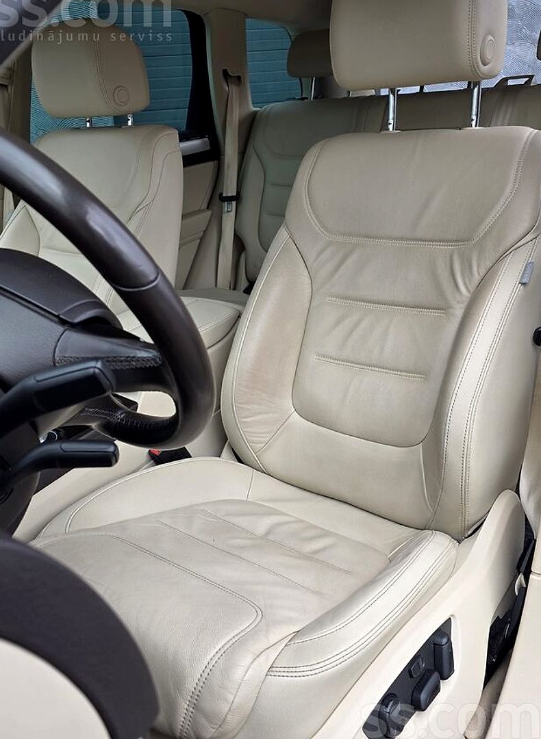 Volkswagen Touareg — foto 5
