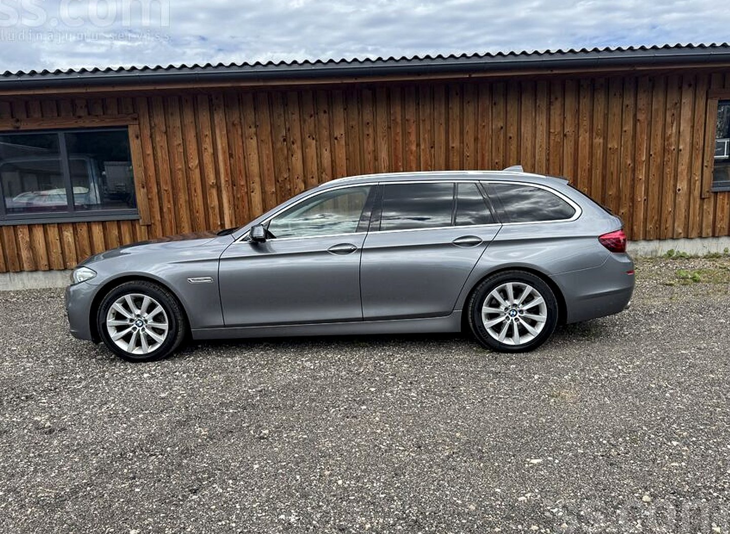 BMW 518 — foto 4