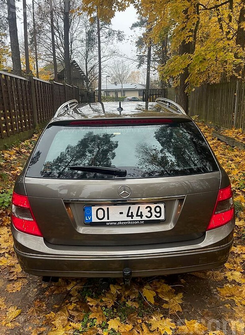 Mercedes-Benz C180 — foto 5