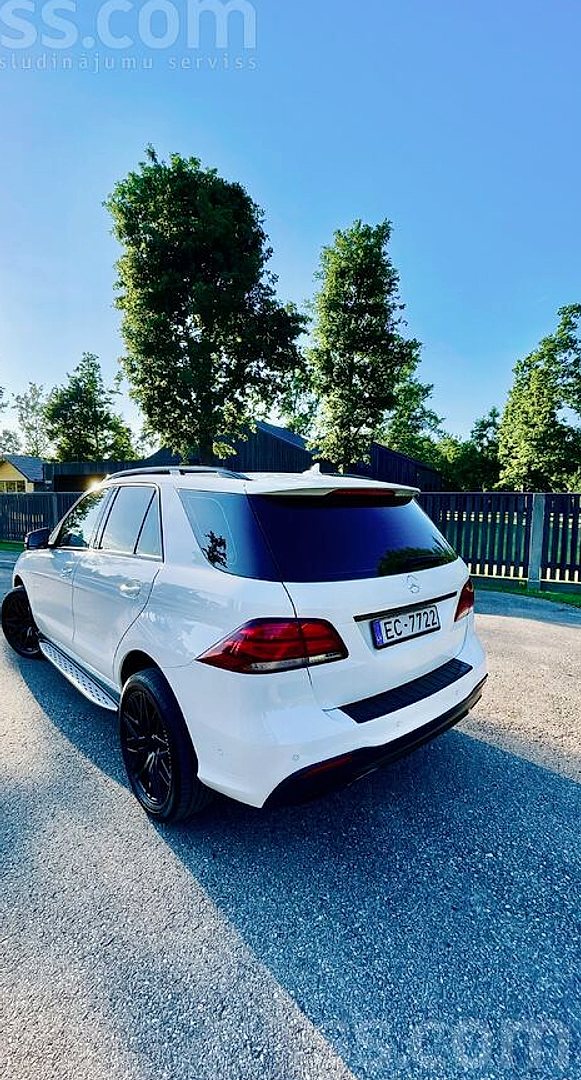 Mercedes-Benz GLE 350 — foto 2