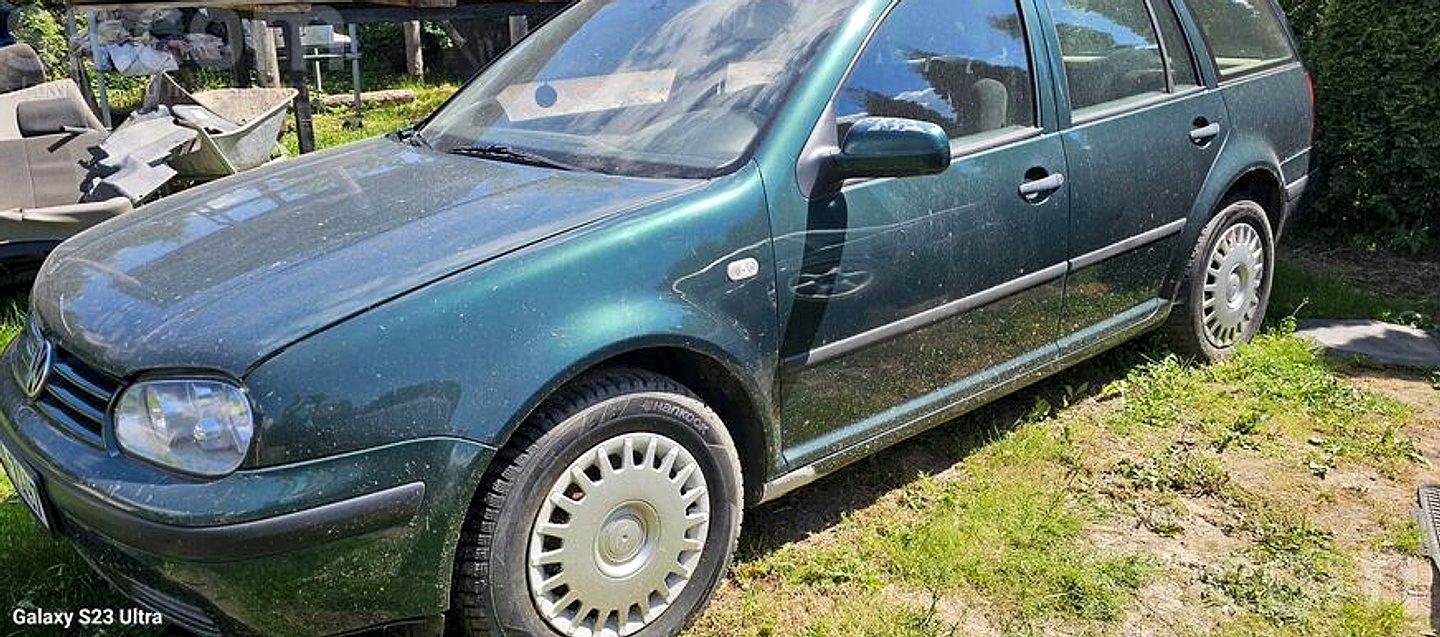 Volkswagen Golf 4, 2000. gads