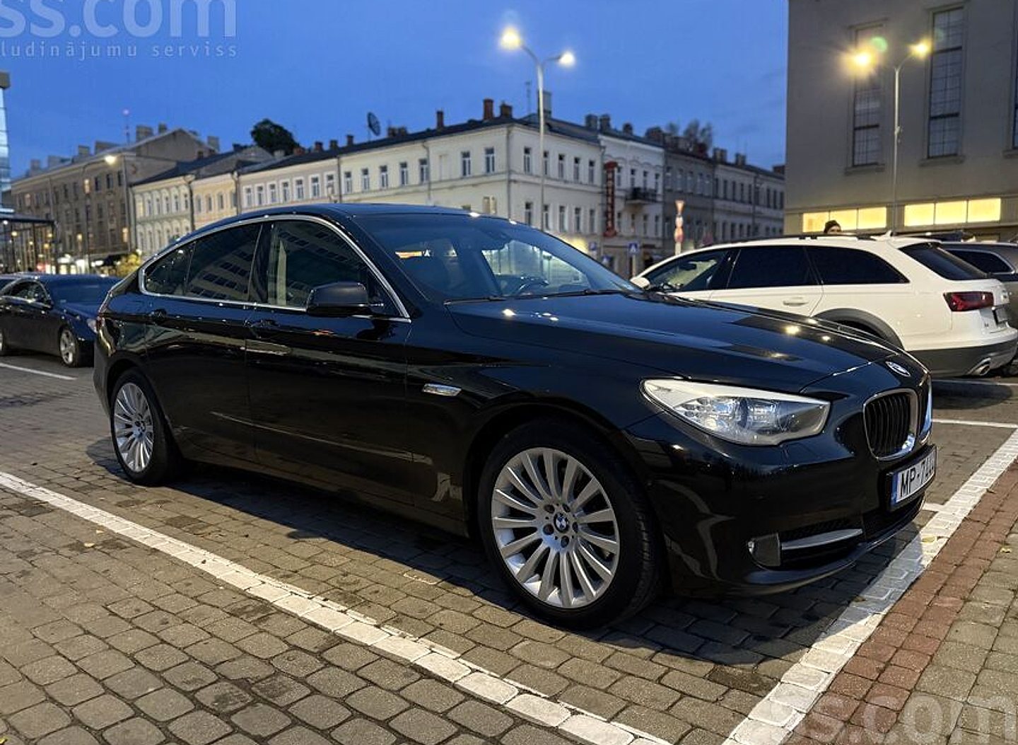 BMW 530 — foto 2