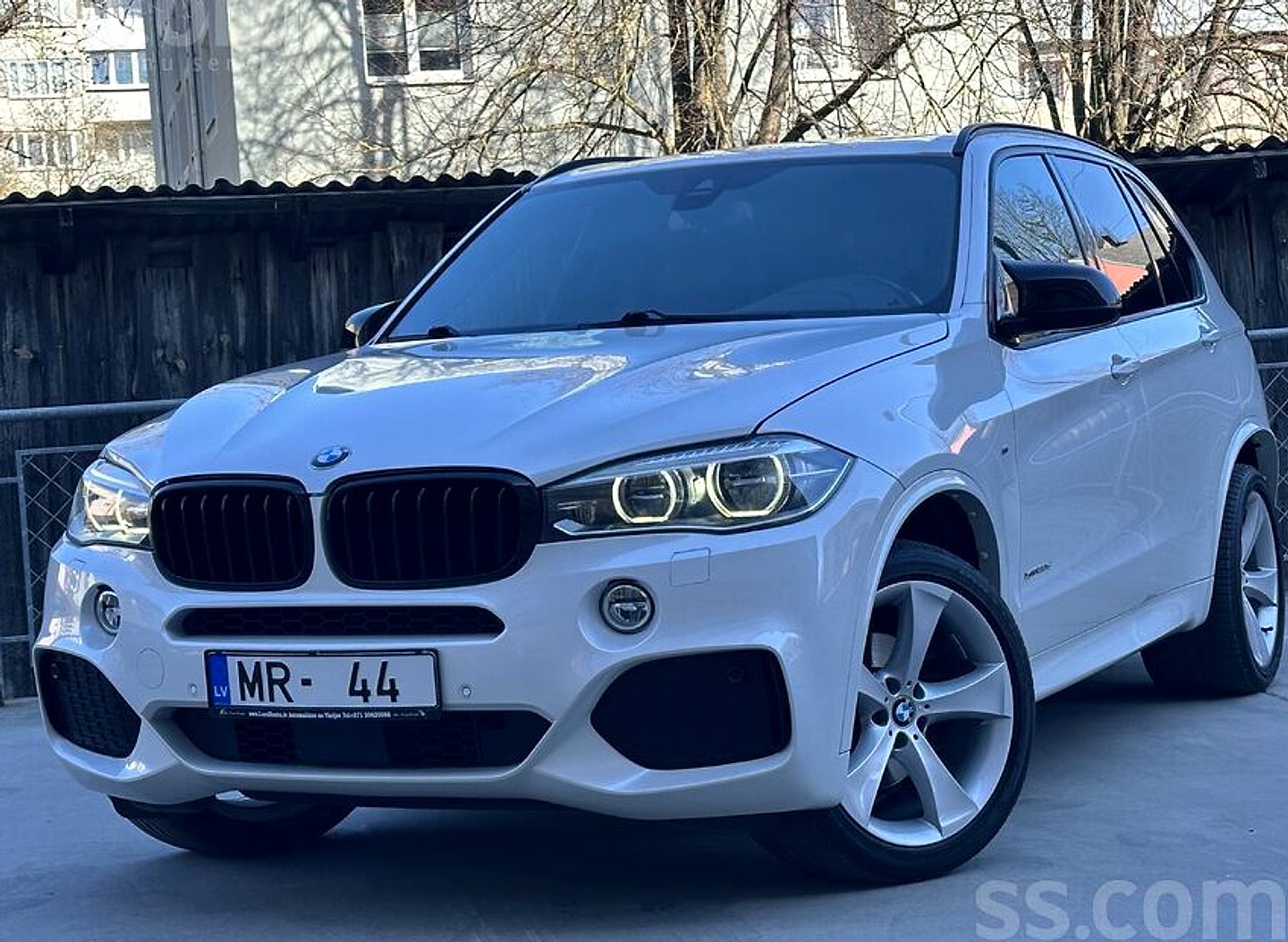 BMW X5 — foto 3