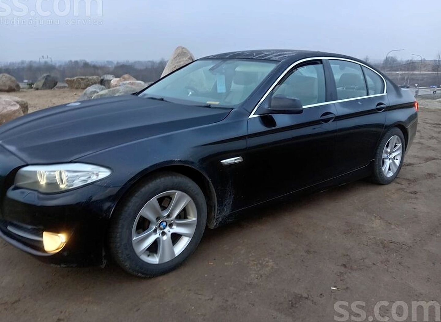 BMW 520 — foto 3