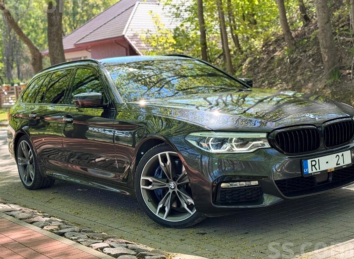 BMW 540, 2017. gads