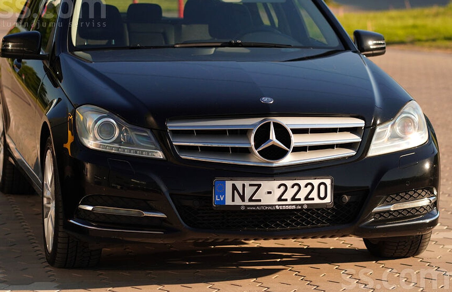 Mercedes-Benz C200 — foto 6