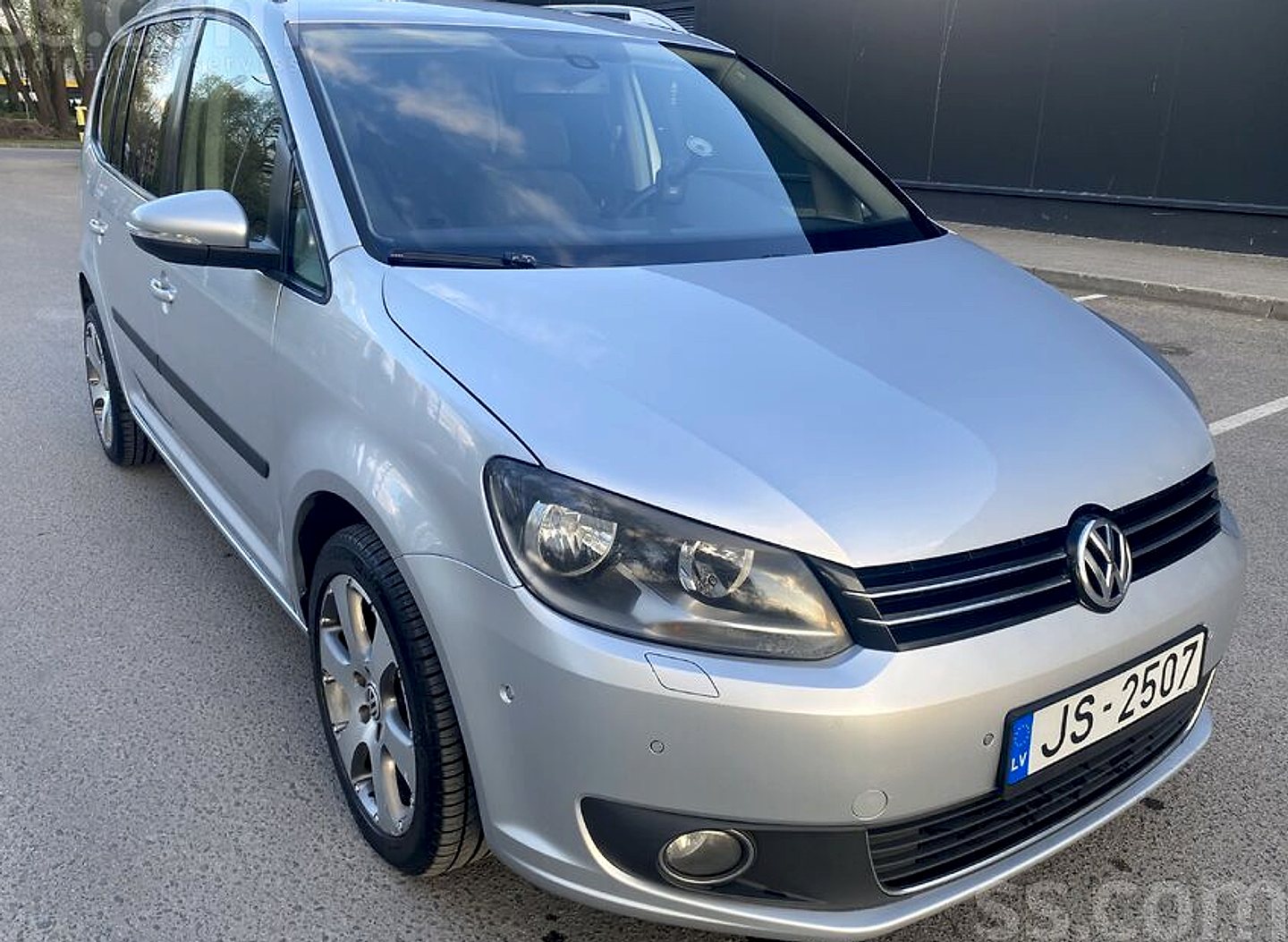 Volkswagen Touran — foto 2
