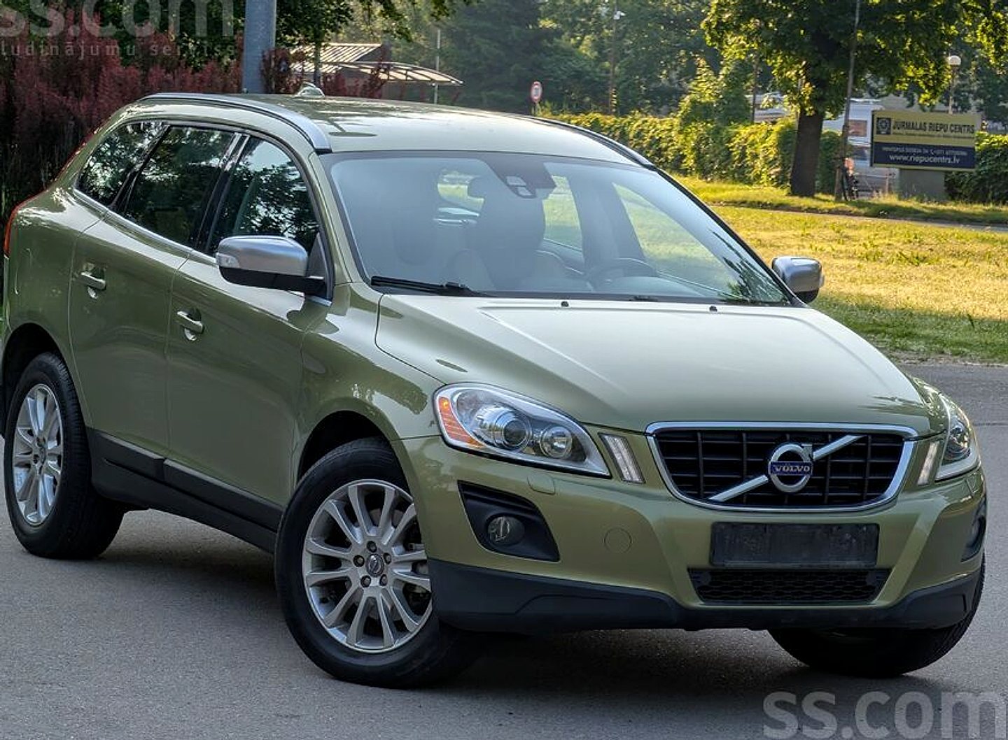 Volvo XC 60, 2010. gads