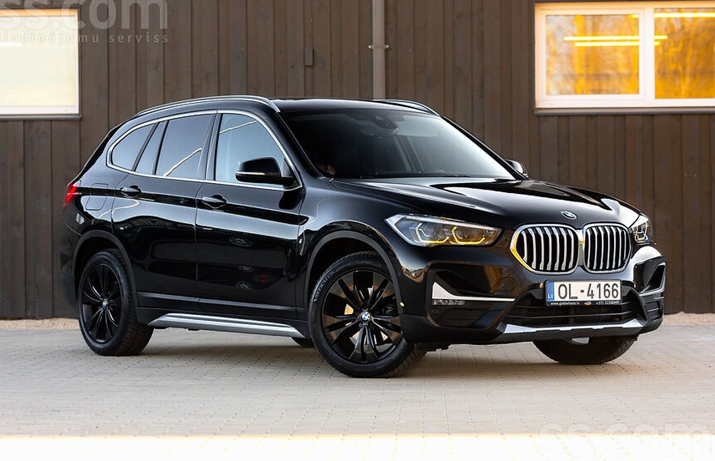 BMW X1 — foto 2