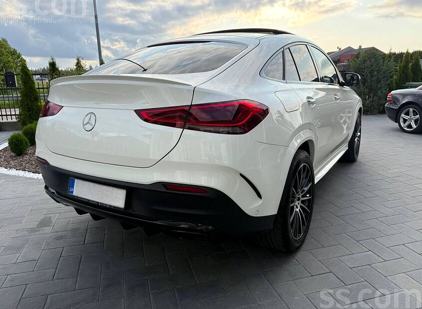 Mercedes-Benz GLE 350 — foto 3