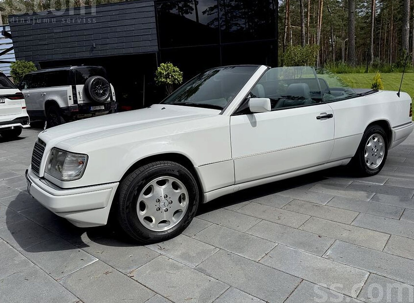 Mercedes-Benz E220 — foto 6