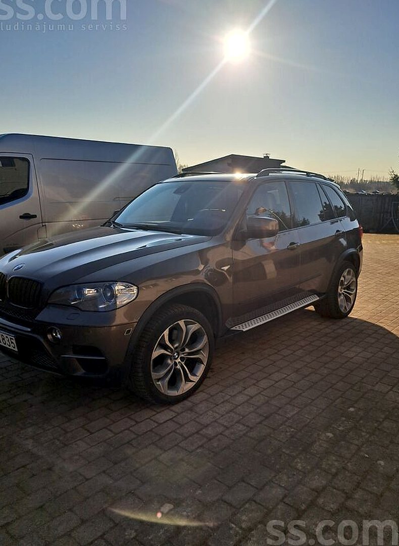 BMW X5 — foto 4