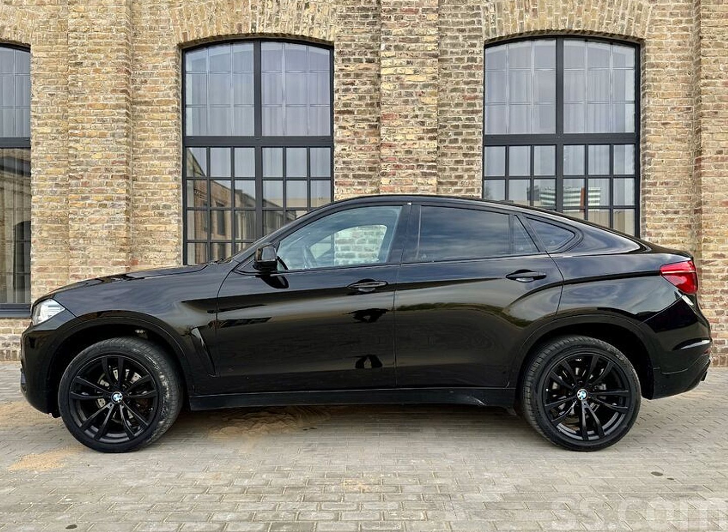 BMW X6 — foto 5