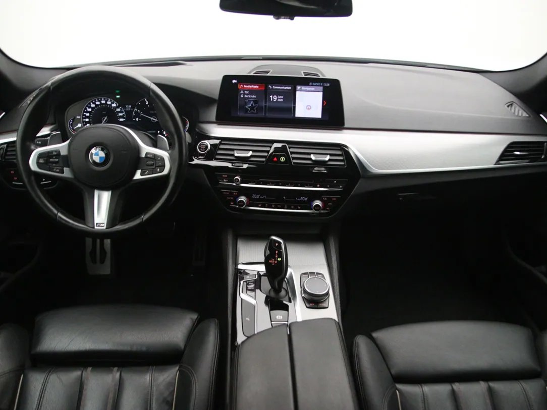 BMW 520 — foto 3