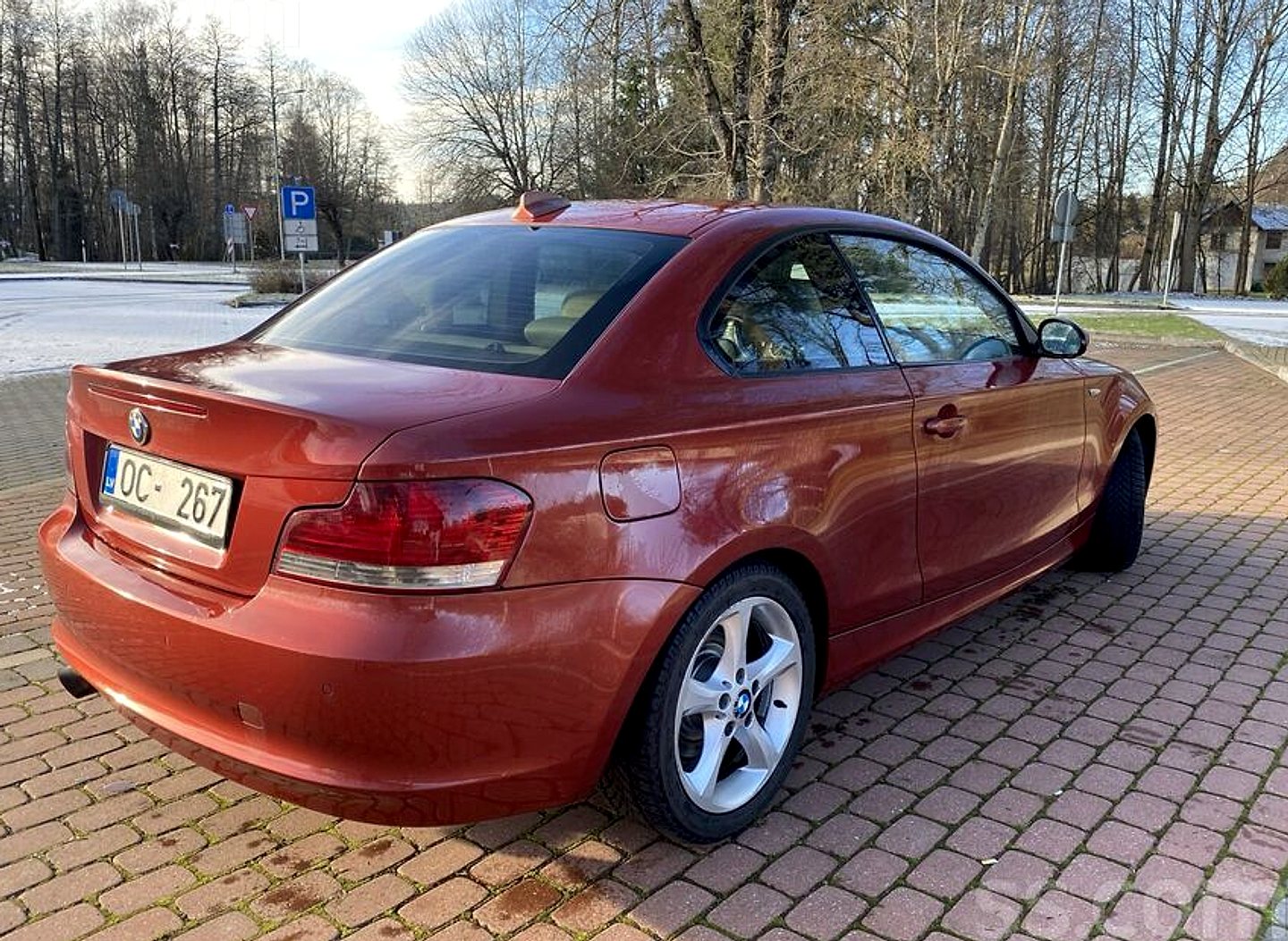 BMW 120 — foto 6