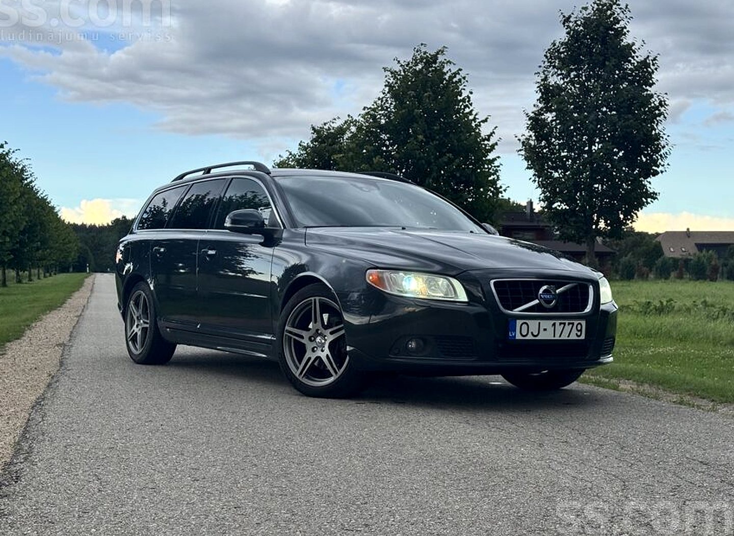 Volvo V70, 2013. gads