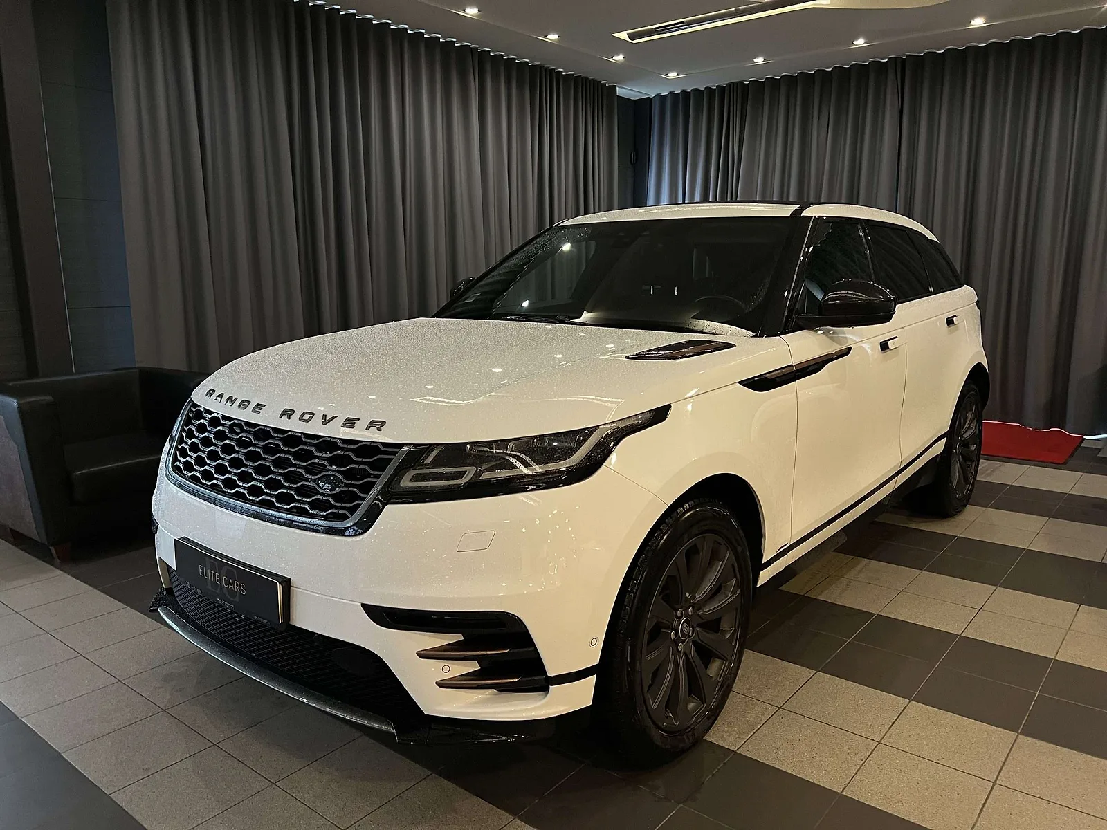Land Rover Range Rover Velar R Dynamic, 2017. gads