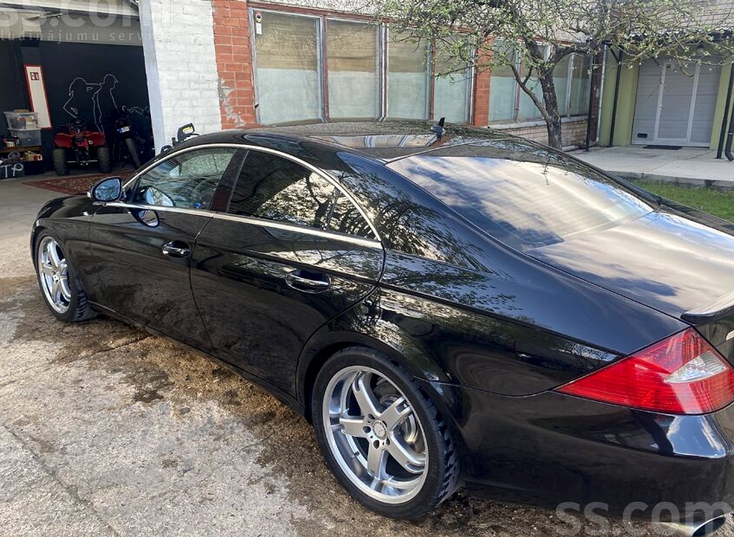 Mercedes-Benz CLS320 — foto 4