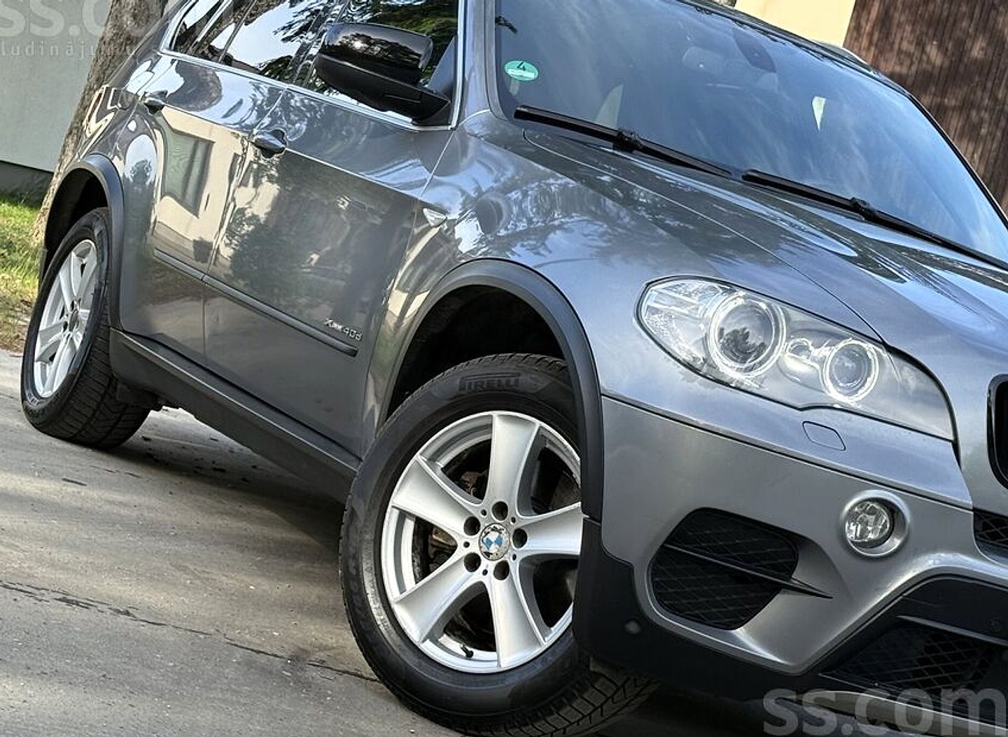 BMW X5 — foto 4
