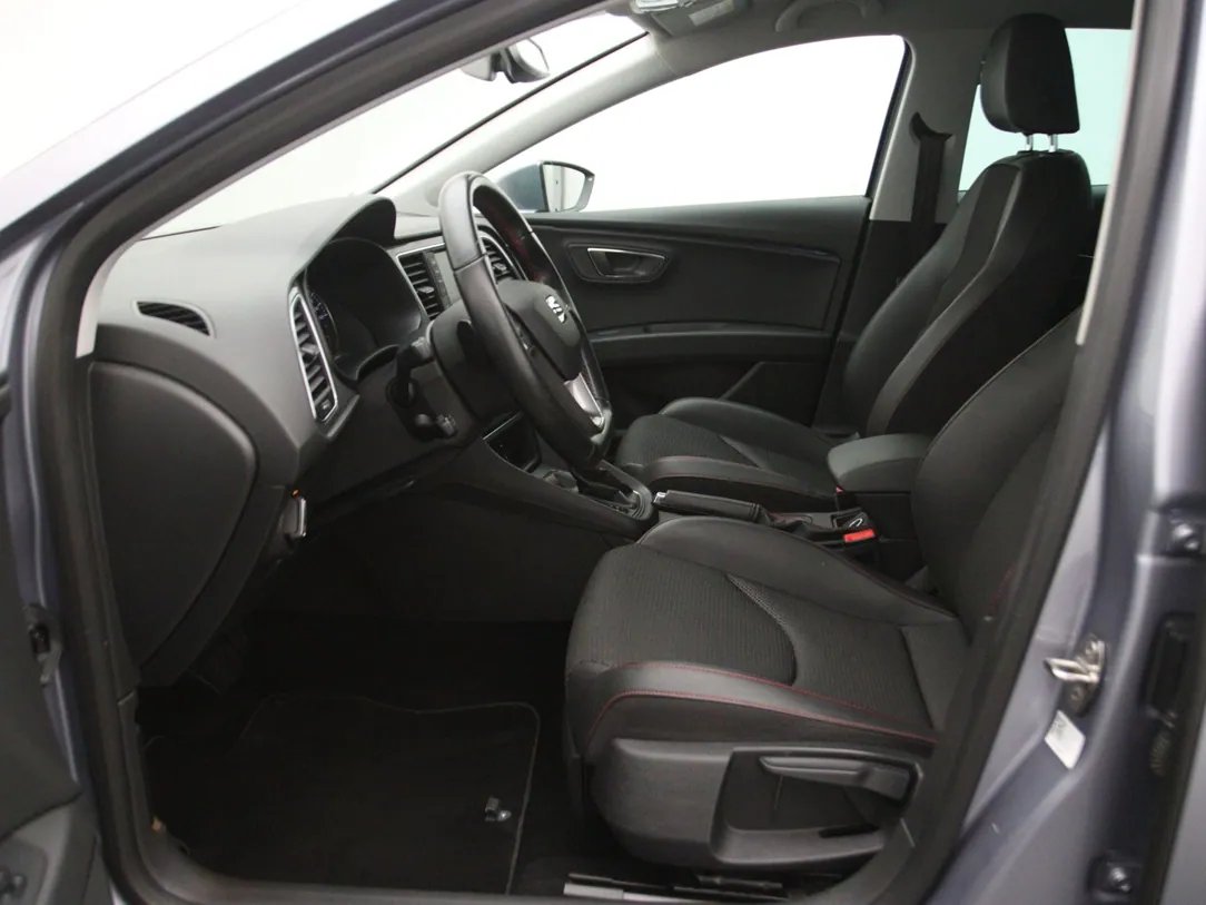 SEAT Leon — foto 5