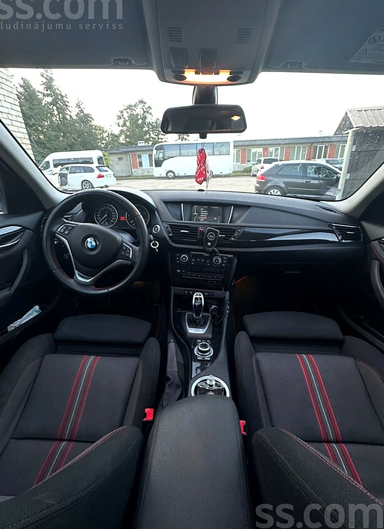 BMW X1 — foto 2