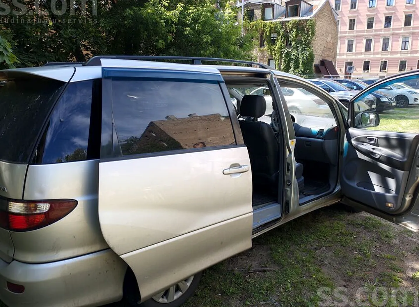 Toyota Previa, 2003. gads
