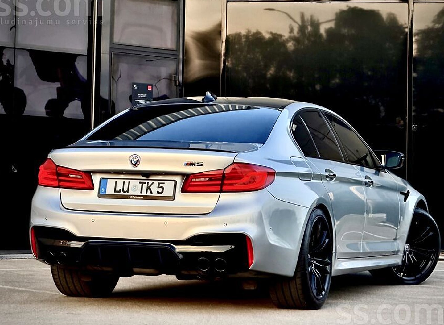 BMW M5 — foto 4