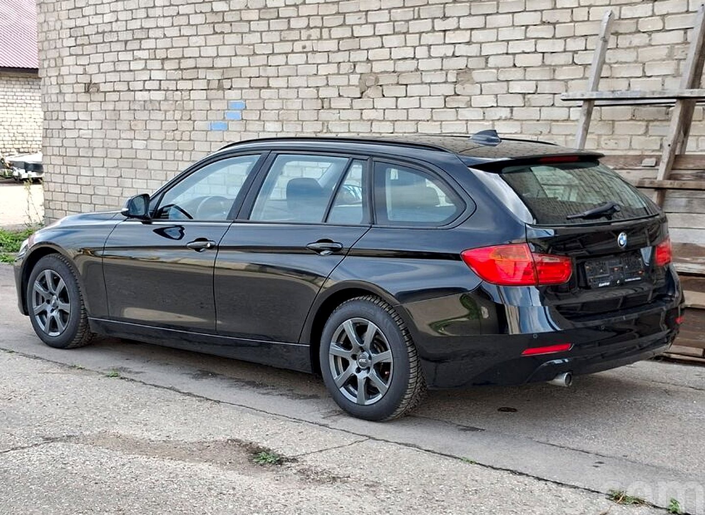BMW 320 — foto 3