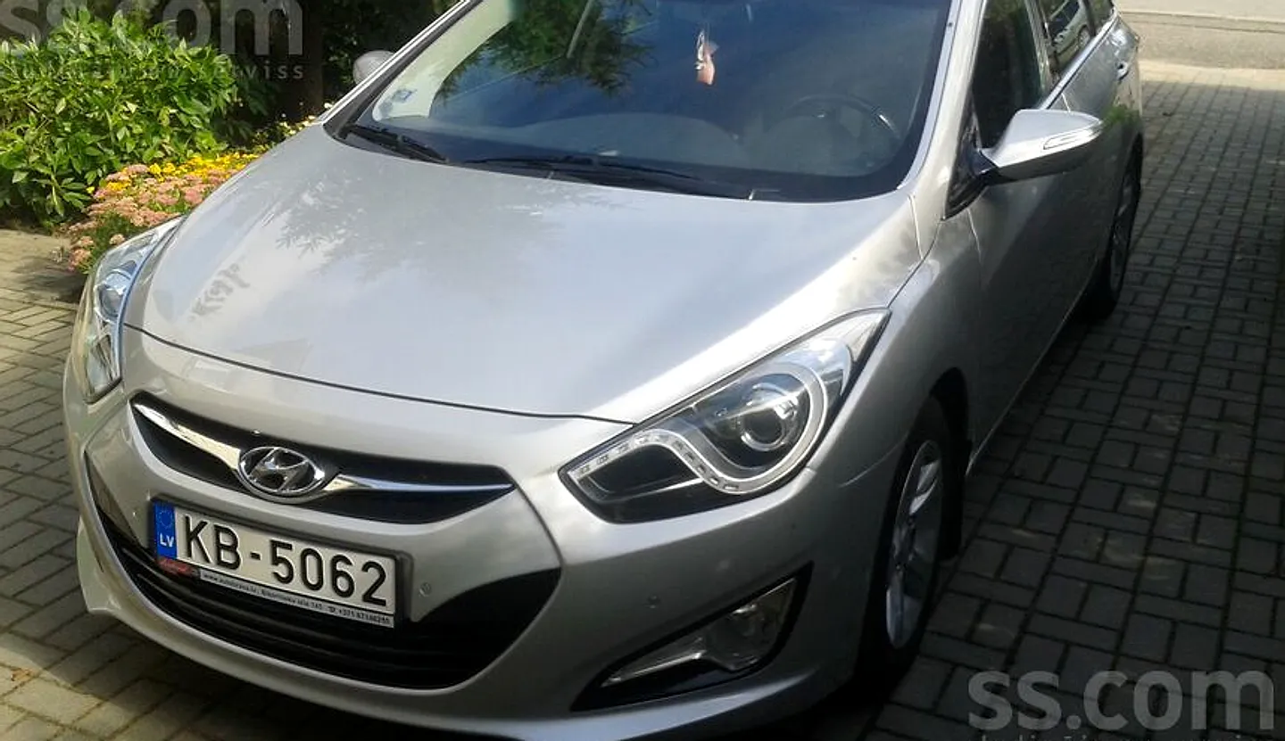 Hyundai i40, 2012. gads
