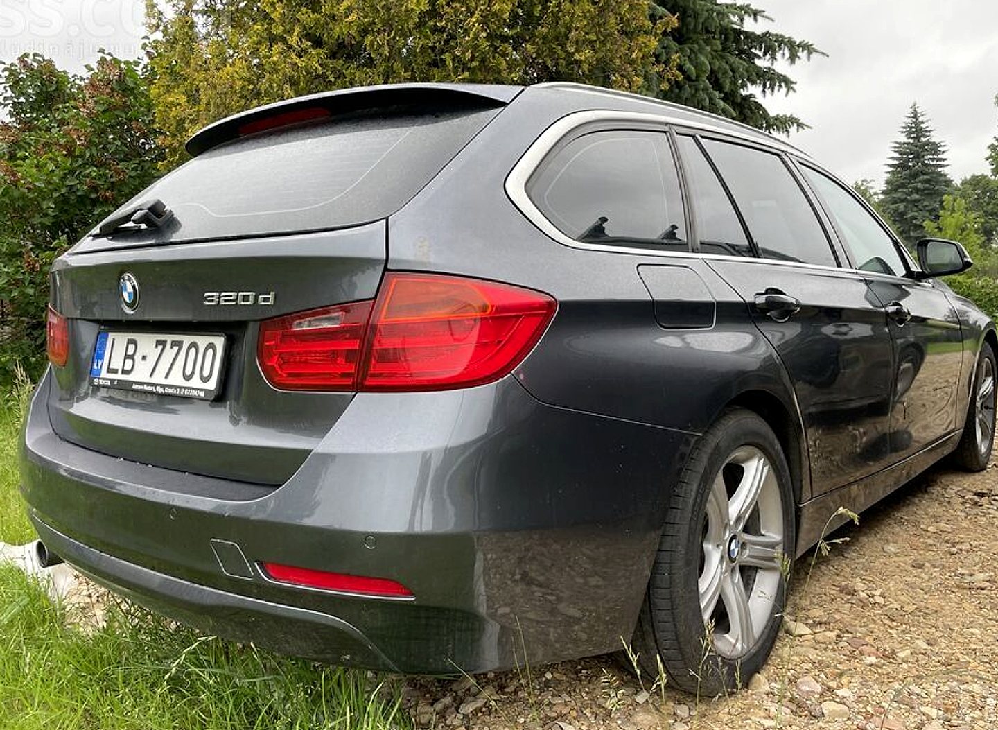 BMW 320 — foto 3