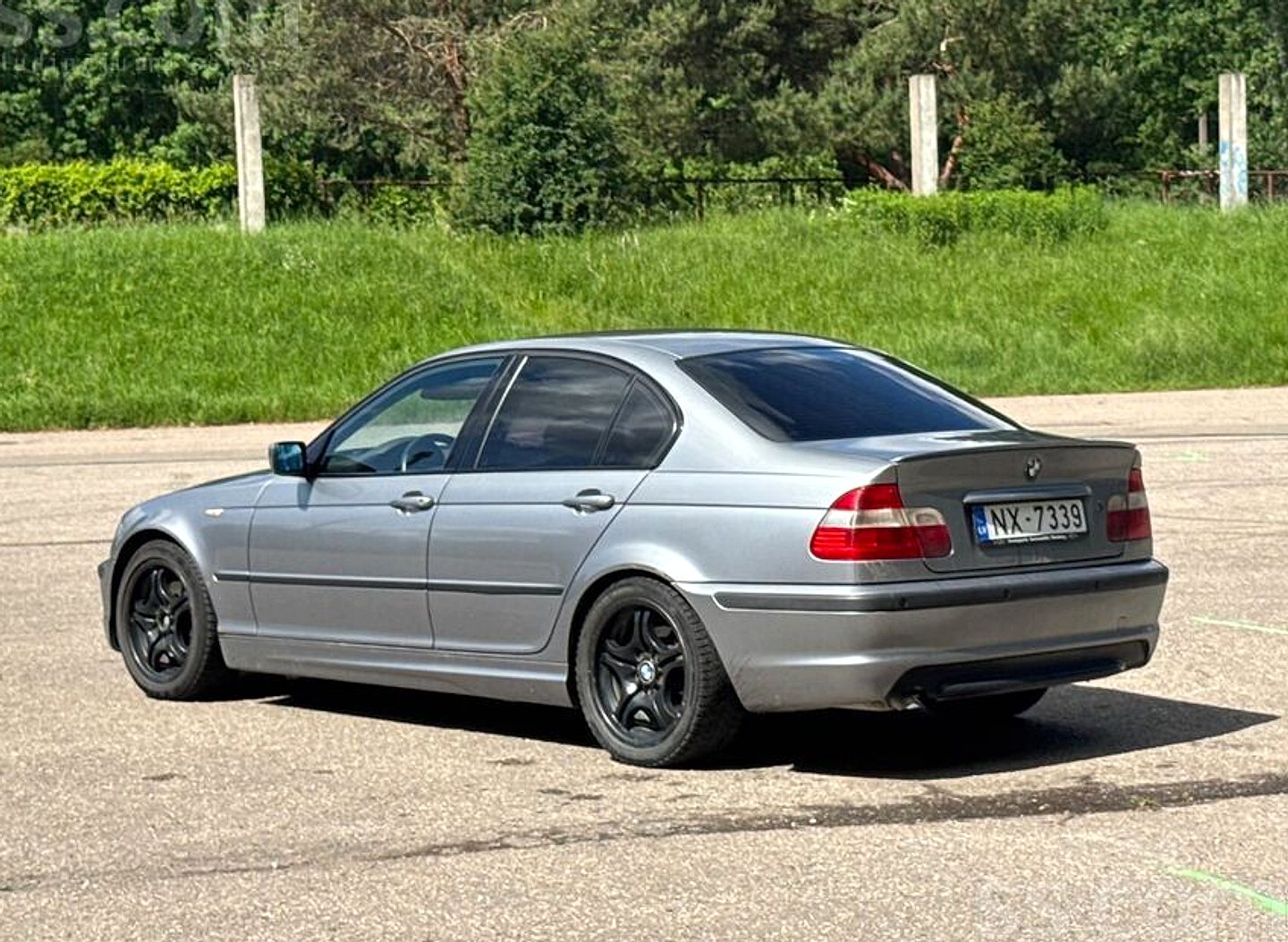 BMW 320 — foto 2