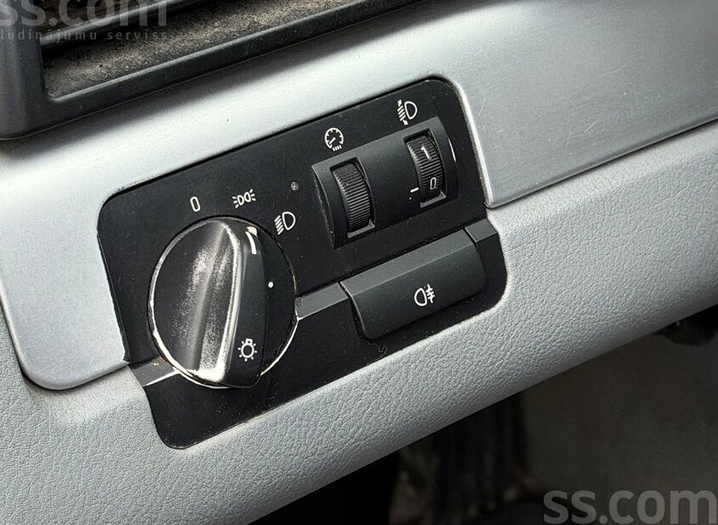 BMW 320 — foto 6
