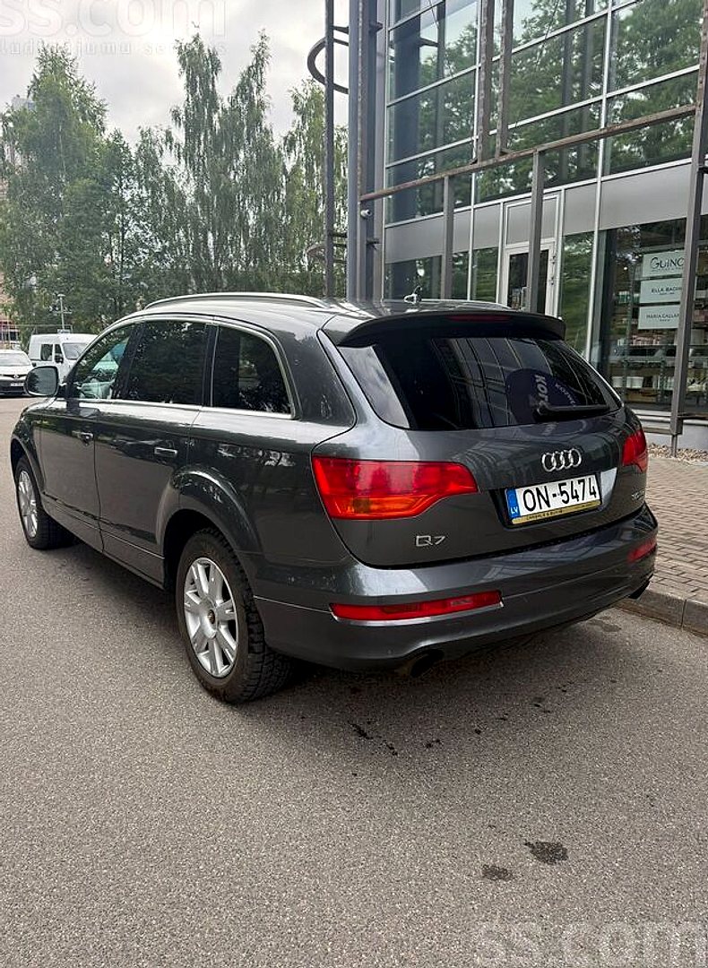 Audi Q7 — foto 3