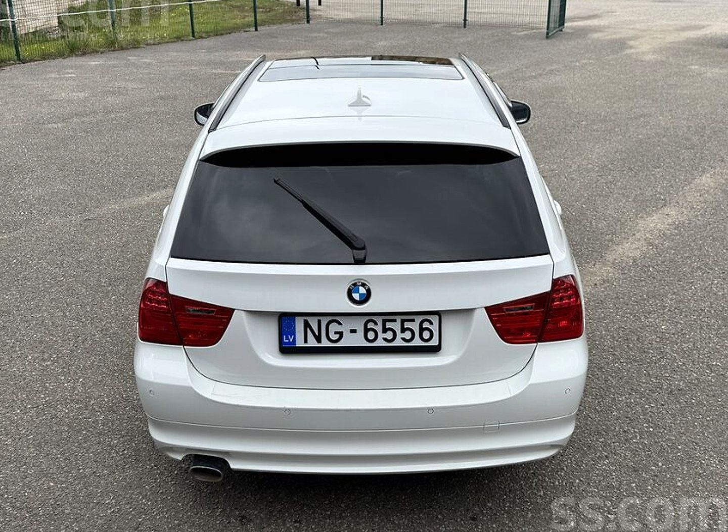 BMW 320 — foto 4