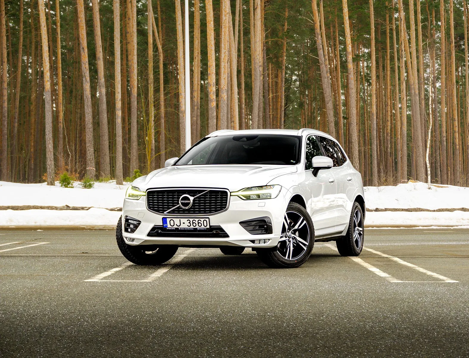 Volvo XC60 R-DESIGN, 2017. gads