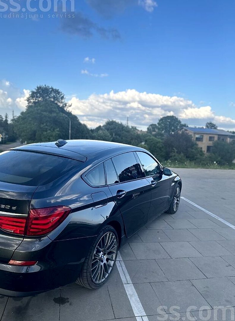 BMW 530 — foto 3
